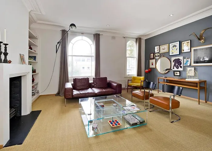 Trendy, Fun 2-Bed In Chelsea